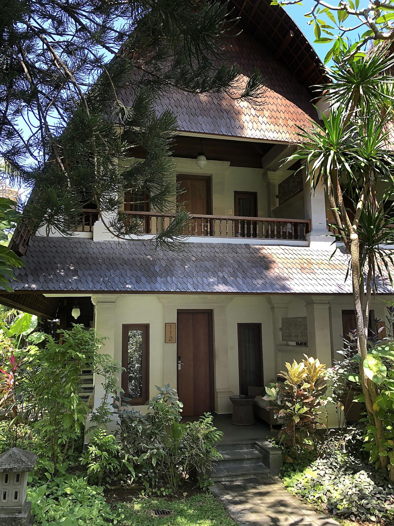 โรงแรมปูริ ราชา เลอกีอัน ภายนอก รูปภาพ