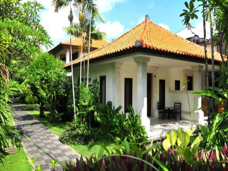 โรงแรมปูริ ราชา เลอกีอัน ภายนอก รูปภาพ